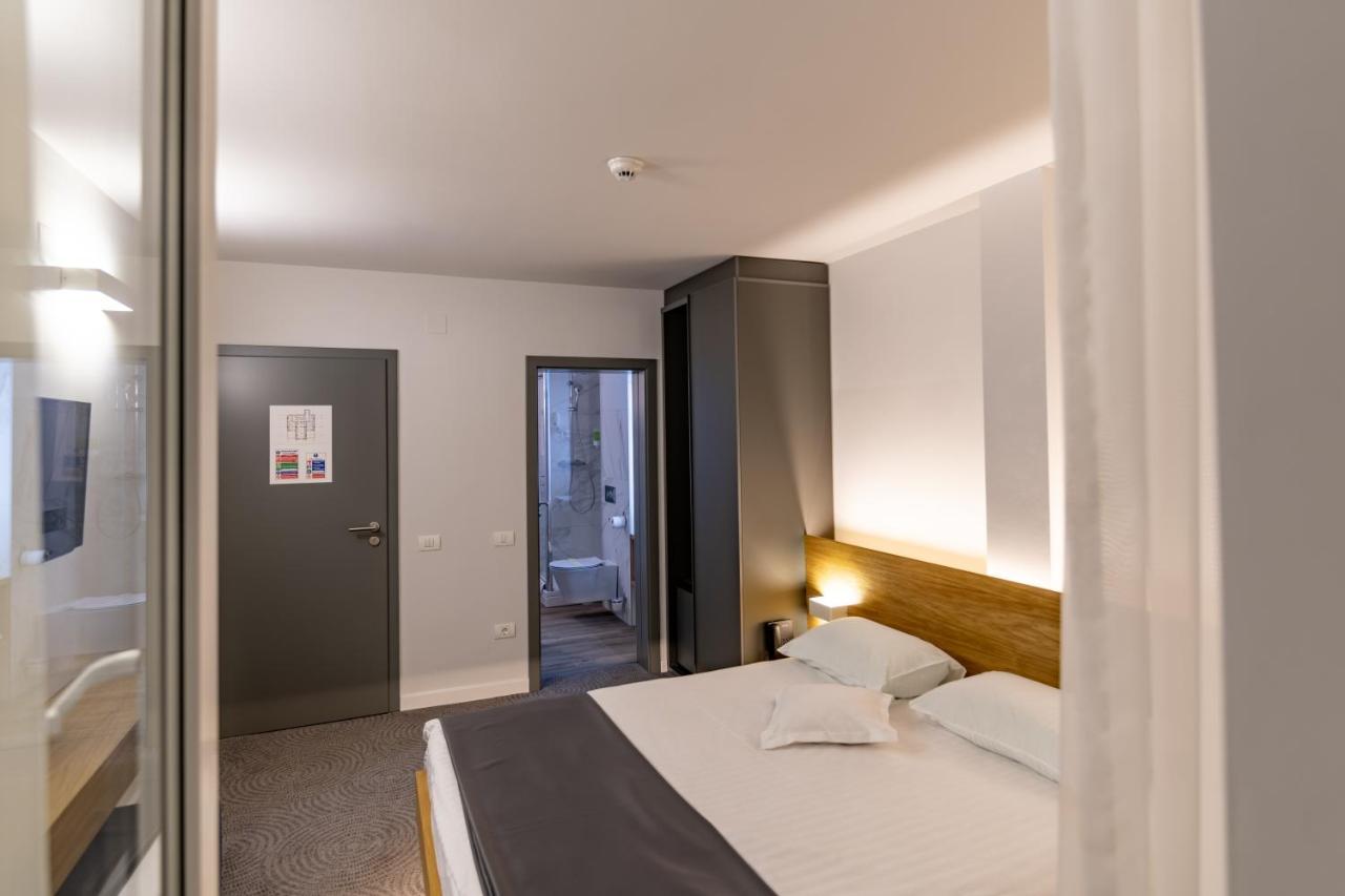 Hotel Silva Temesvár Kültér fotó